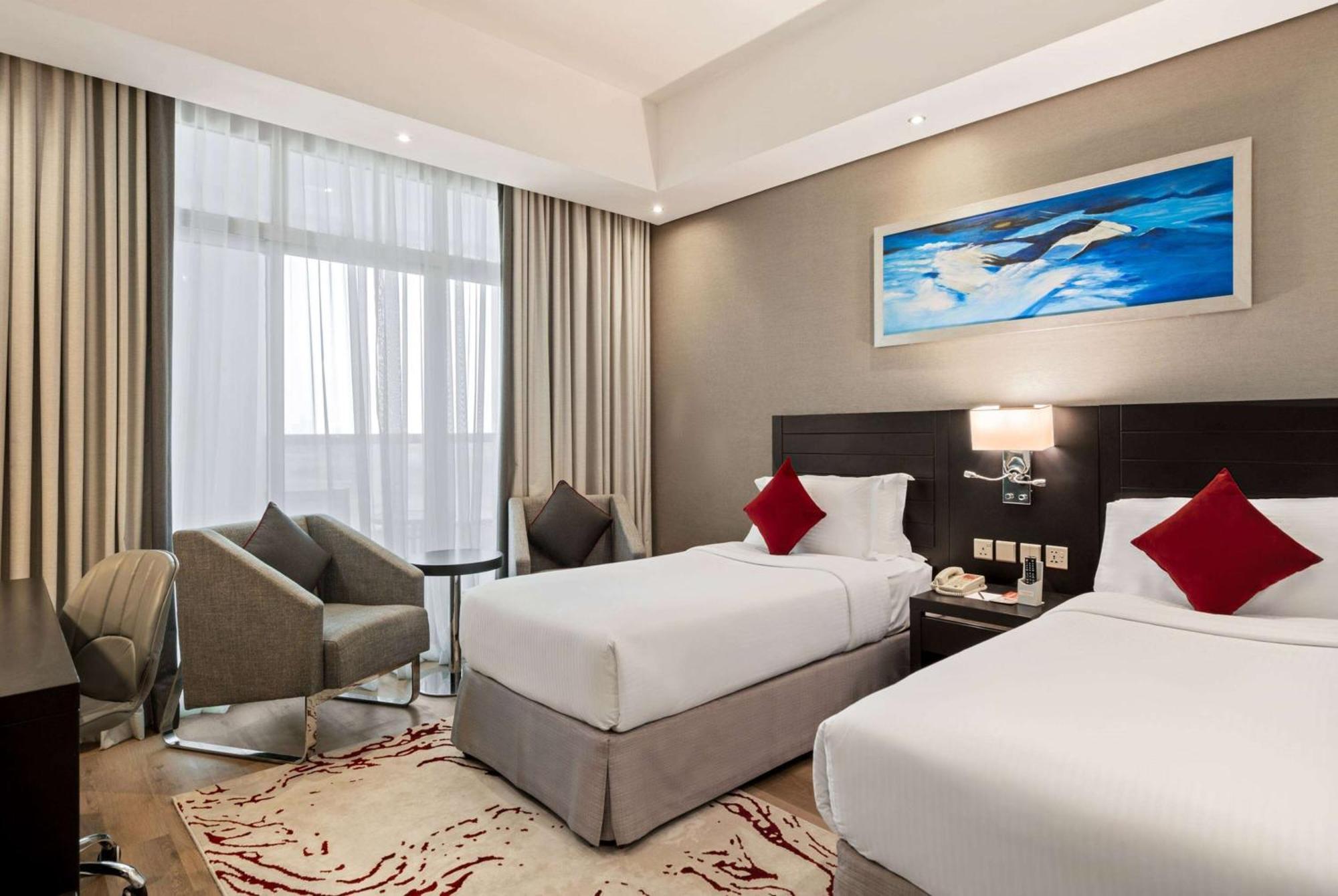 Ramada By Wyndham Dubai Barsha Heights Hotel Exterior photo