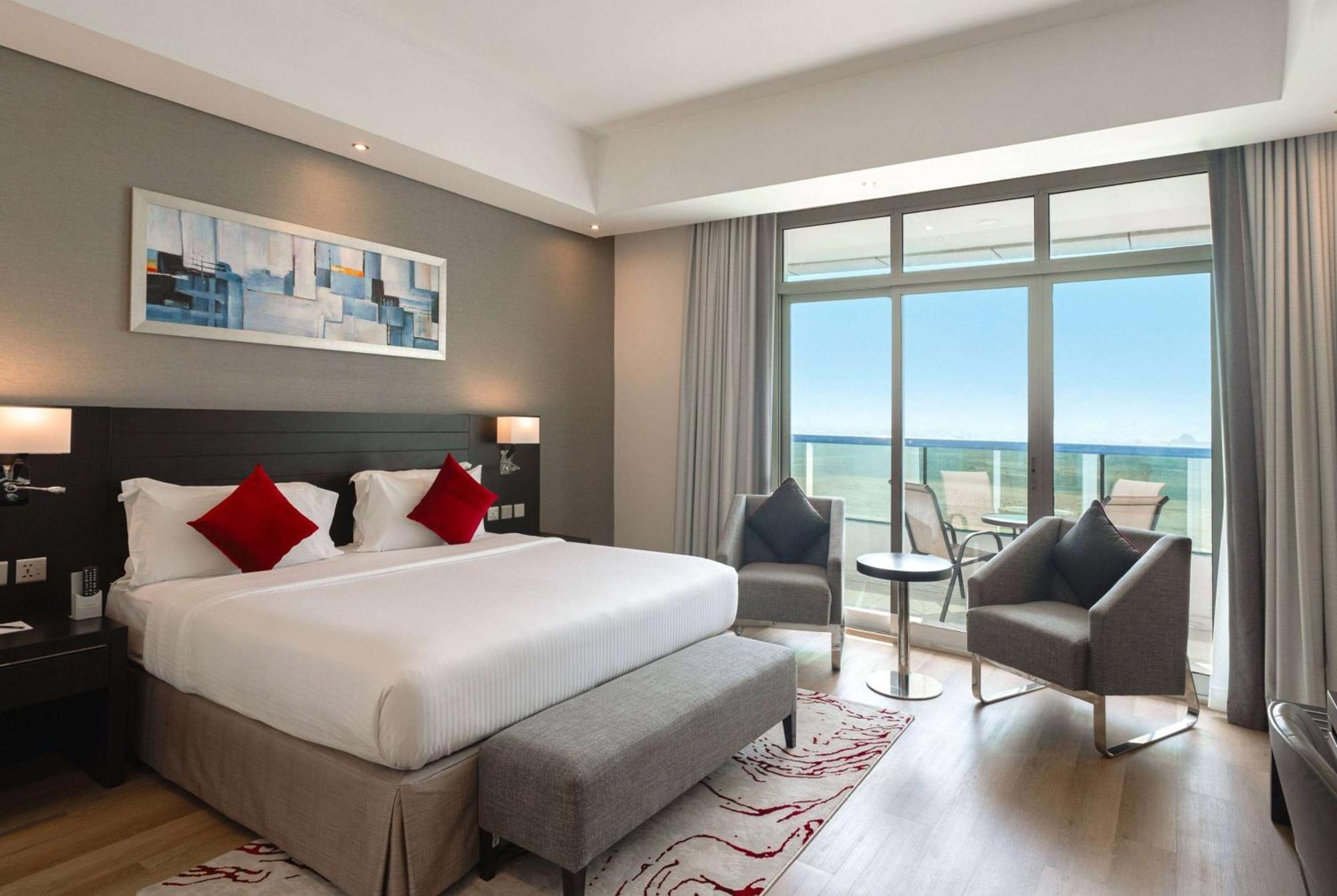 Ramada By Wyndham Dubai Barsha Heights Hotel Exterior photo