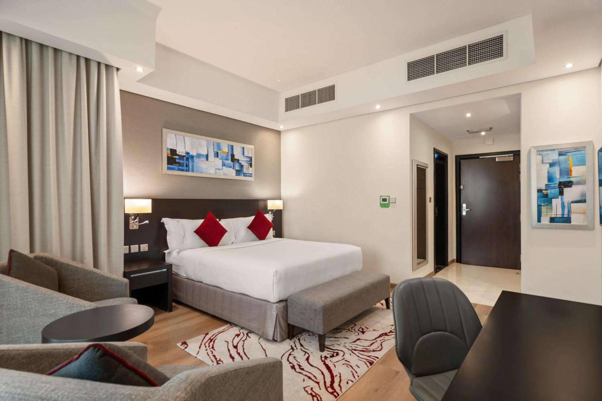 Ramada By Wyndham Dubai Barsha Heights Hotel Exterior photo